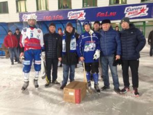 Депутаты - единороссы Совета Сыктывкара продолжат поддерживать местную хоккейную команду "Строитель"
