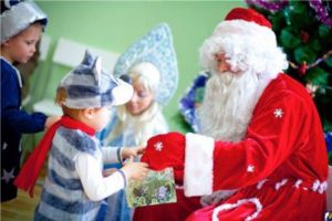 Депутаты-единороссы подарят новогоднее представление детям из детских домов и социально незащищенных семей