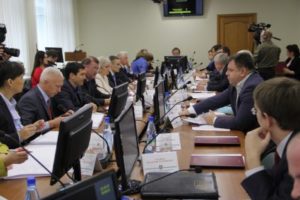 В Совете Сыктывкара решили кадровые вопросы и сформировали постоянные комиссии