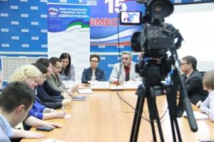 Депутаты Совета Сыктывкара приняли участие в работе дискуссионного клуба "Единой России" по вопросам молодежной политики