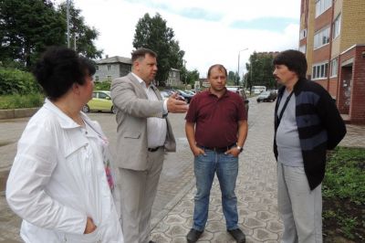 Депутаты Сыктывкара осмотрели квартиры для переселенцев из аварийного жилья