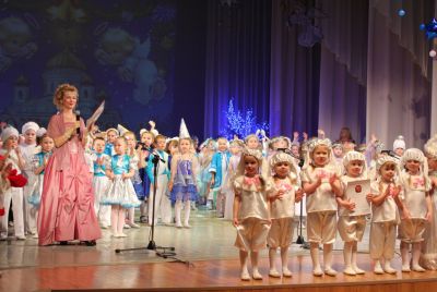 В Сыктывкаре состоялся XII городской православный фестиваль "Свет рождественской звезды"