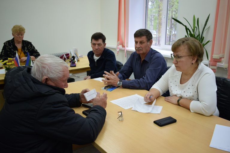 Ольга Есева взяла на контроль решение вопросов жителей поселка Верхняя Максаковка