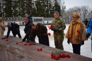 В День неизвестного солдата в Сыктывкаре почтили память погибших воинов