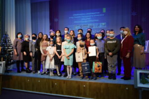Награждены победители и призёры городского конкурса рисунка «Новогодняя открытка»