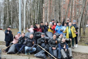 Депутаты Сыктывкара приняли участие в общегородском субботнике