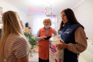 Депутат Совета Сыктывкара Наталья Дубова навестила семью мобилизованного