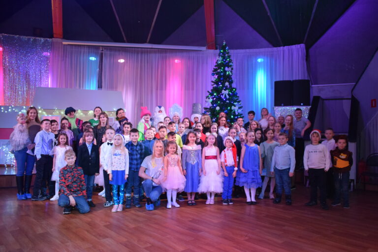 Юные сыктывкарцы приняли участие в новогодней елке председателя Совета Сыктывкара