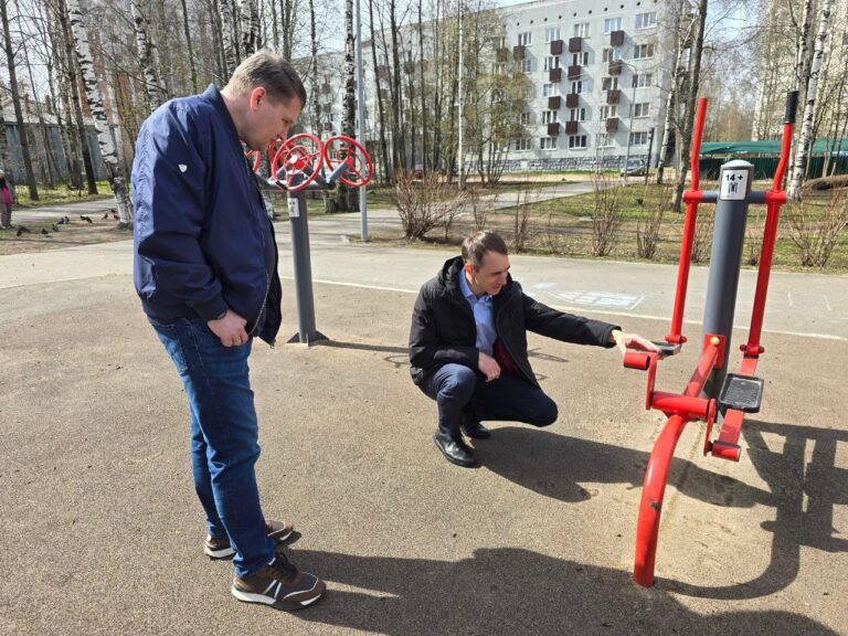 Летом обновят территорию парка «Строитель» и площадки возле школы №38