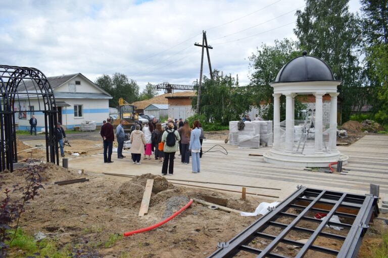 К августу в Краснозатонском появится новый сквер